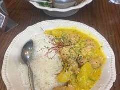 -CowCow其其·牛杂咖啡公司(六运店)