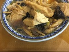 黄花菜炖素鸡-新繁阳睦邻长者食堂(民星路店)