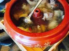 -云海肴·汽锅鸡·云南菜(天山百盛优客店)