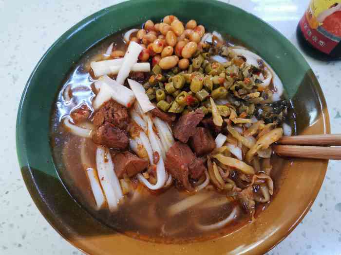 贺记津市牛肉粉(德雅店)-"逛完湖南博物馆,骑着电动车来到湖南卫视门.