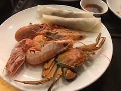 -怡豪大饭店·银顶旋转餐厅