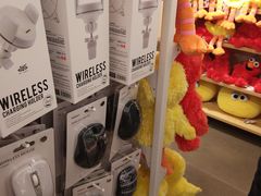 -名创优品(江南新地店)