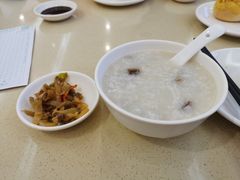 皮蛋瘦肉粥-满福隆酒楼(万绿园店)