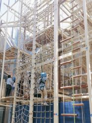 -PIPIKINGDOM皮皮王国欢乐号(欢乐海岸购物中心店)