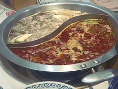 -沸炉重庆老火锅(军事博物馆店)