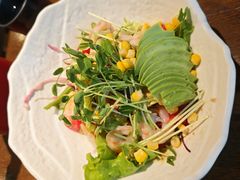 虾仁牛油果蔬菜沙拉-鸟屯(三里屯店)