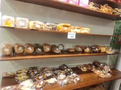 -雀食面包店(钟楼店)
