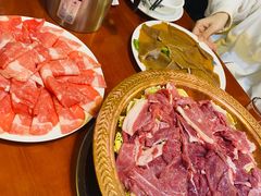 鲜羊肉锅-香满锅老北京羊蝎子火锅·家常菜(新街口店)