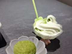 -蟹犇前•帝王蟹雪蟹(陆家嘴店)