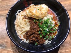 炸酱摊摊面-秦云老太婆摊摊面(光电园店)