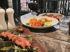 -LESCEDARS Brasserie Bistro香柏树