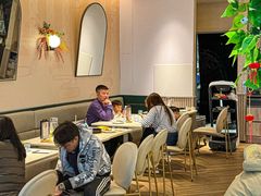 -必胜客(WOW中心城店)