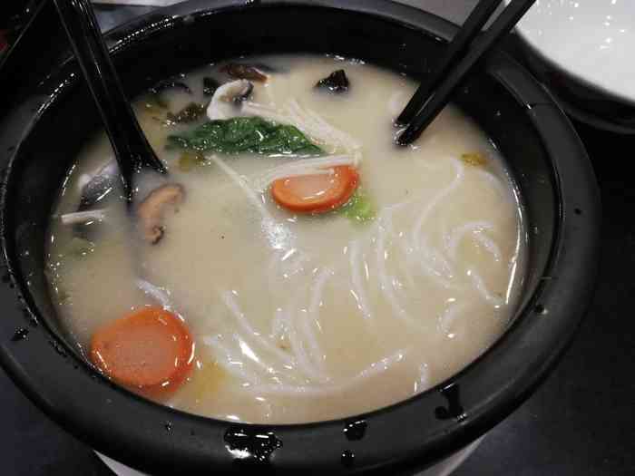 陶源风味过桥米线芳村店