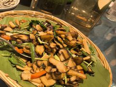 -云之南(八里庄店)