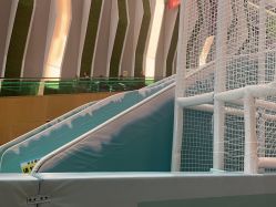 -润动会·家庭游乐中心(昆山前进欧尚店)