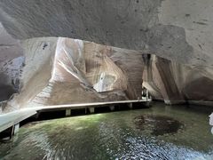 -伍山石窟