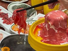 -四囍码头海鲜烧烤自助火锅(外滩南京东路悦荟广场店)