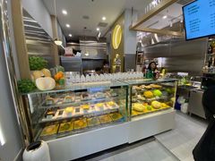 面包甜点陈列柜-猫王榴莲世家(三里屯SOHO商场店)