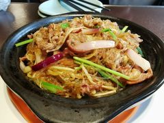 金针菇粉丝肥牛煲-有璟阁港式餐厅(国贸商城店)