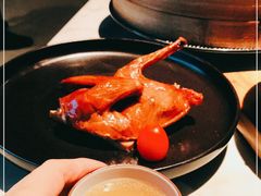 爆汁花椒脆皮乳鸽-柴门头啖汤·经典川菜·慢火汤品(锦城万达店)