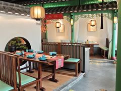 -荷塘秋月·本帮江浙菜(国权路店)