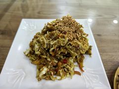 拌茶叶豆-金螃蟹
