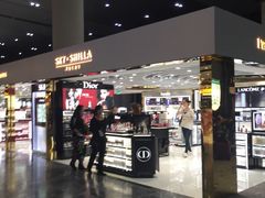 -中免(澳门机场免税店)