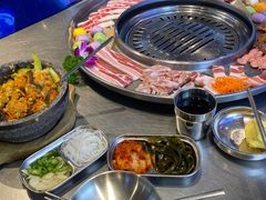 -哈哈碳都·牛肋条无限自助烤肉(台江万达店)