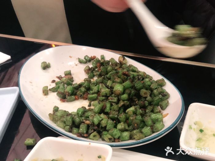 金翠河烧鹅餐厅(北城天街店)榄菜肉松炒四季豆图片