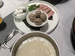 -红鼎豆捞·专注品质海鲜20年(宝丰路店)