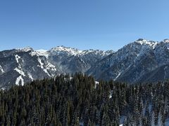 -丝绸之路山地度假区滑雪场