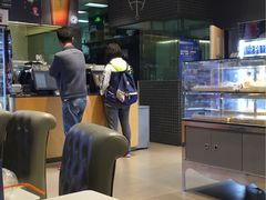 -巴黎贝甜(大宁国际商业广场店)