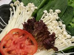-毛辣果·贵州红酸汤牛肉火锅(西单店)