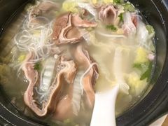 -闫家驴肉老店(华电一校店)