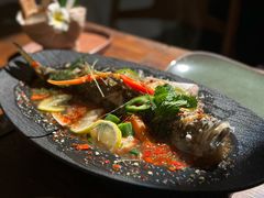 香柠酸辣明炉海鲈鱼-喜洲吧·江畔老船厂·庭院餐厅(喜临院店)
