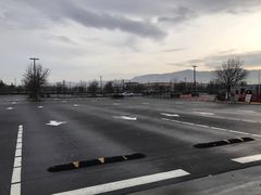 -芦恒路站-停车场