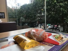 -麦当劳(新洲南路店)