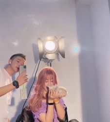 -DL HAIR SALON