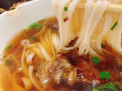 -矮子粉店1985·长沙米粉(湘春路店)