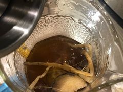 甘蔗桂圆茅根水-日进一片海.生腌海鲜火锅.宵夜烧烤(三里屯总店)