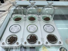 -UNI UNI(环亚凯瑟琳店)