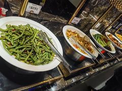 -黑金·寻焰自助百汇·烤肉·火锅(中街店)