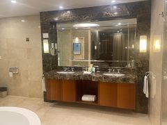 -汕尾巴黎半岛酒店