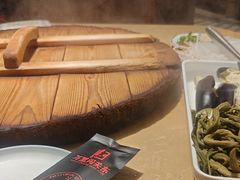 -万里闯关东铁锅炖菜馆(高新旗舰店)