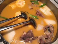 -肥仔文澳门猪骨煲(南京西路店)