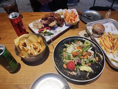 -HUZI虎滋精酿餐吧(京西大悦城店)