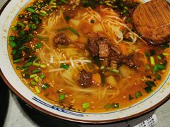 酸汤臊子面-大嘻咹biangbiang面(历史博物馆店)