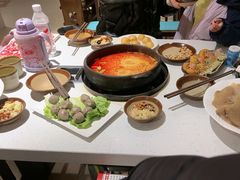 -贵府酸汤牛肉火锅·贵州老字号(飞山街店)