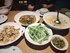 -卞氏菜根香(青羊万达店)