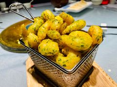 酥香炸虾仁-船歌·鱼水饺青岛菜(闽江二路店)